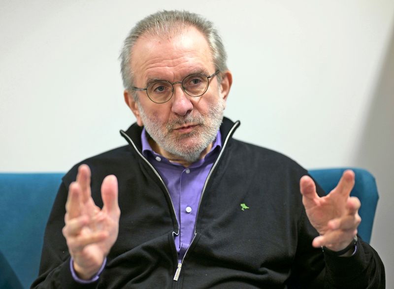 Medienexperte Hausjell: "Es braucht stärkere Medien"