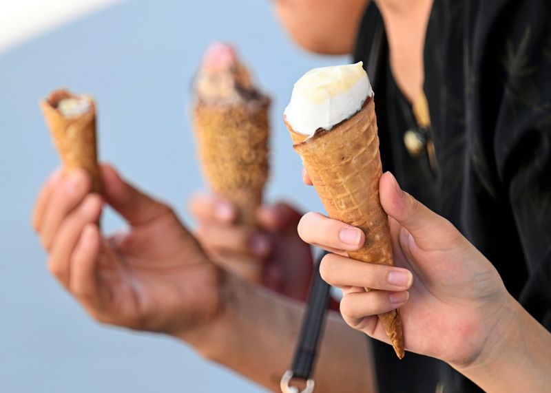 Zwei Eis mit Extras in Rom um 44 Euro