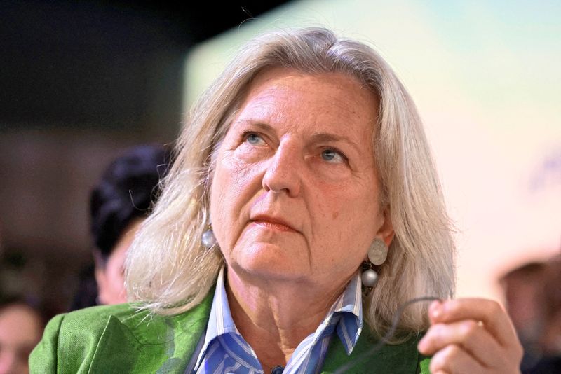 Aberkennung der Staatsbürgerschaft für Kneissl: Wie wahrscheinlich ist das?