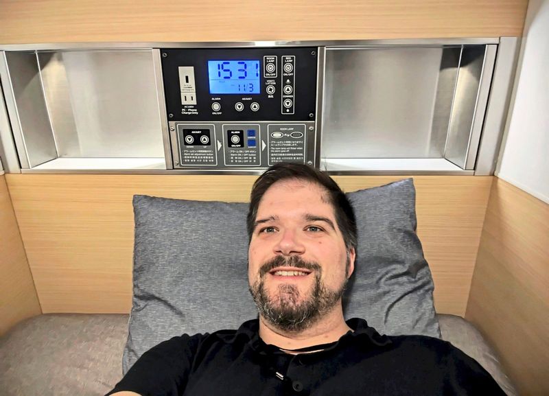 Zwei Nächte in Osaka: Der Redakteur, der in der Kapsel schlief