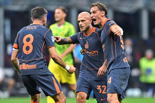 Inter-gewinnt-nach-zwei-Pleiten-wieder-und-feiert-2-1-Sieg-gegen-Sassuolo