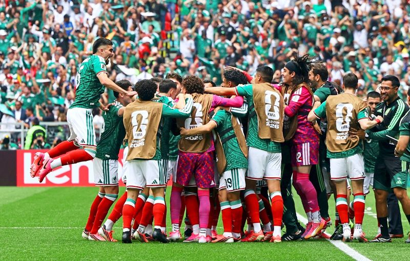 Die WM ist eröffnet: Mexiko startet mit souveränem 2:0-Sieg 