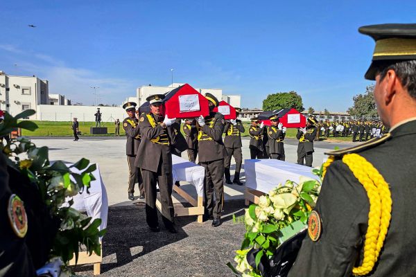 t-rkei-bergab-leichen-nach-flugzeugabsturz-an-libyen