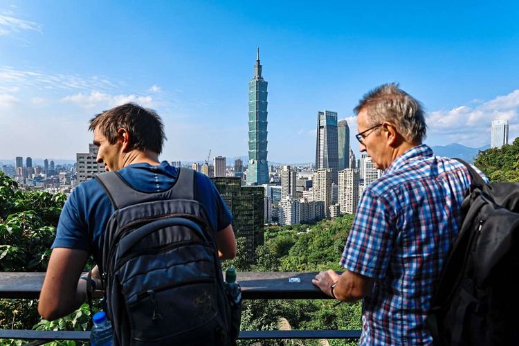 Stolz ragt im Herzen der Hauptstadt der Taipei 101 in den Himmel.
