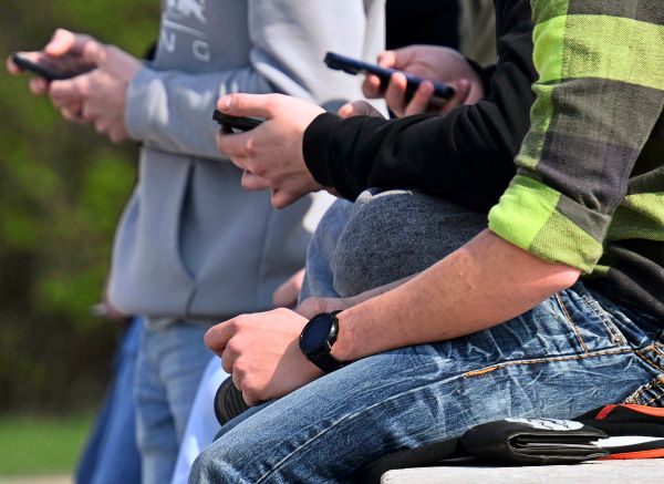 Kryptohandy-vor-Gericht-Ist-die-Online-Massen-berwachung-in-sterreich-per-se-unzul-ssig-