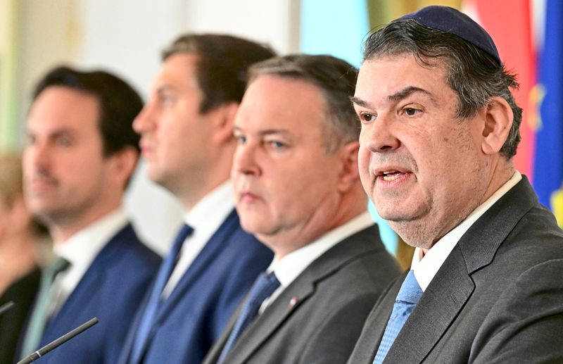 Regierung präsentiert eine aktualisierte Strategie gegen Antisemitismus