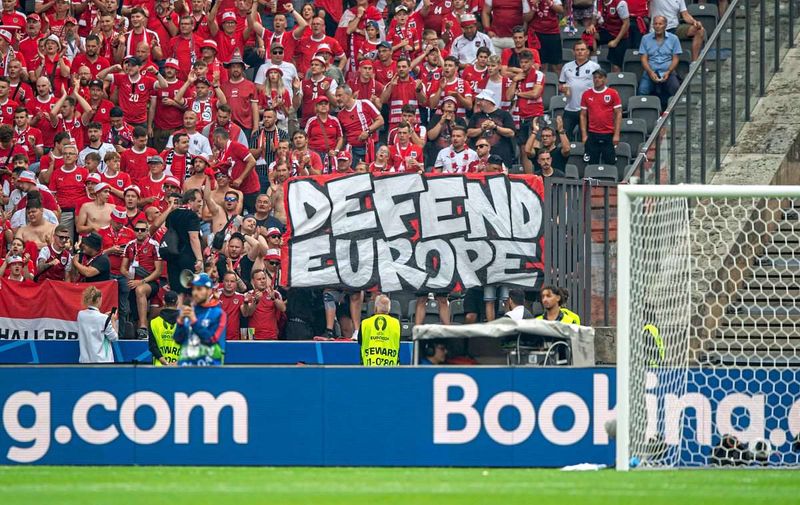 ÖFB muss 20.000 Euro Strafe für rechtsextremes Banner bei EM zahlen