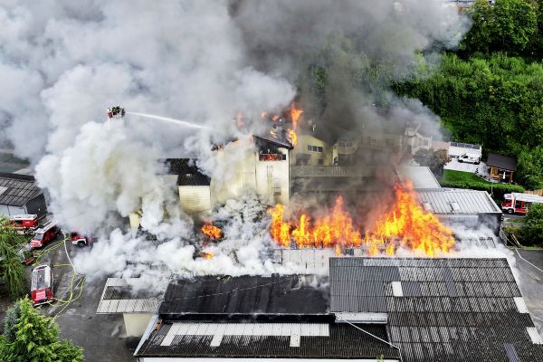 Pelletswerk-in-Mattighofen-brannte-wohl-wegen-Staubexplosion