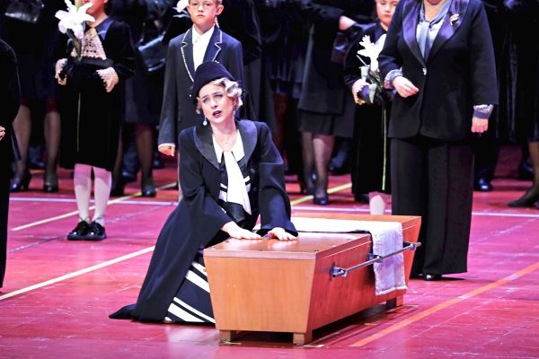 Salzburger-Festspiele-mit-Asmik-Grigorian-in-m-rderisch-gutem-Macbeth-