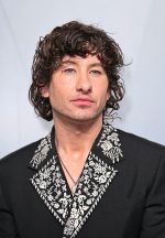Schauspieler Barry Keoghan beklagt böse Kommentare über sein Aussehen 1827680a b0f9 4d18 a3d1 6d0f9bab1c8a