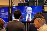 Epstein-Affäre: Warren Buffett setzt Milliardenspende an Gates-Stiftung aus Die Stiftung des Microsoft-Gründers ist wegen dessen Kontakten zu Epstein in die Kritik geraten. Investor Buffett will nun eine externe Untersuchung abwarten