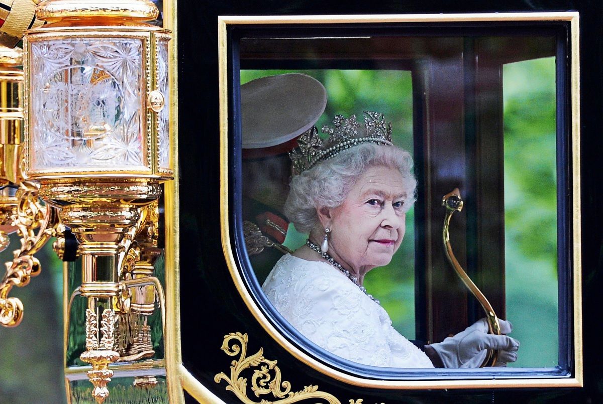 Zum 100. Geburtstag der verstorbenen Queen: Prächtiges aus der royalen ...