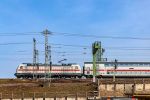 Deutsche-Bahn-Mitarbeiter stürzt bei Streit mit Gast aus fahrendem Zug