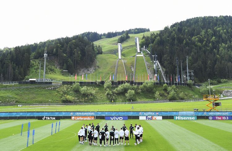 Vastic Von Ofb Team Uberzeugt Genugend Waffen Um Tore Zu Machen Euro 2021 Derstandard De Sport