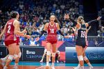 Österreichs Volleyballerinnen holen historischen ersten Satzgewinn bei einer EM Ein entfesseltes ÖVV-Team ging gegen das hochfavorisierte Griechenland zunächst in Führung, verlor schließlich aber mit 1:3. Damit ist die K.-o.-Phase außer Reichweite
