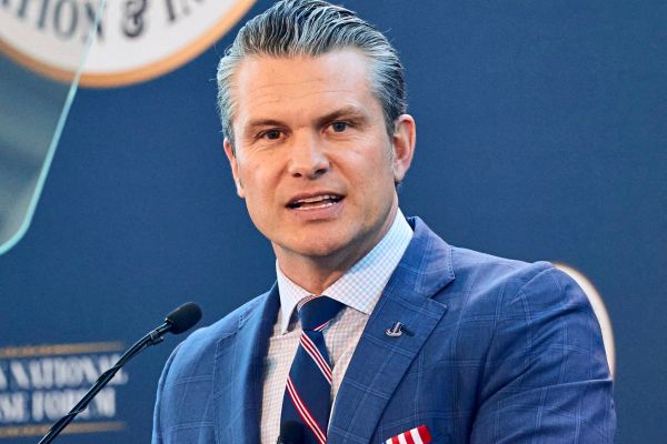 US-Verteidigungsminister-Hegseth-Jagen-Drogenterroristen-genau-wie-Al-Kaida