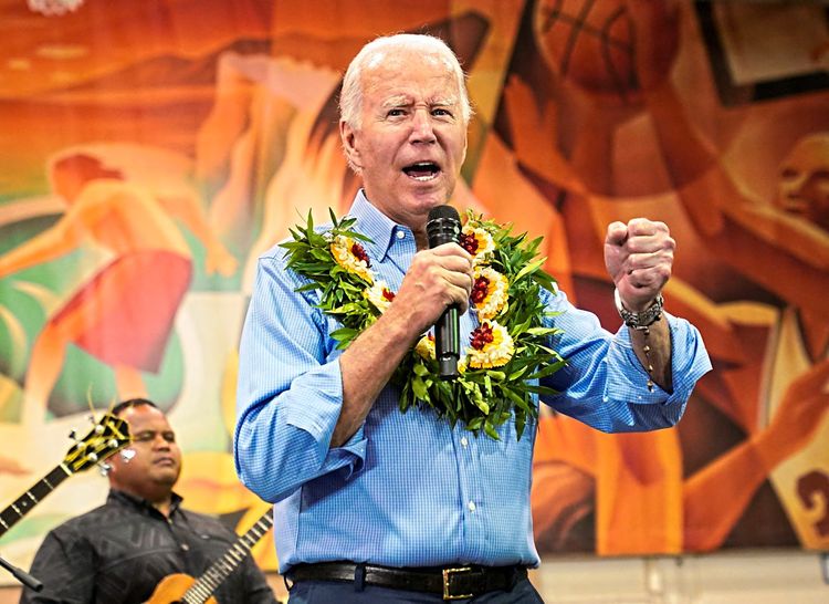 Joe Biden hält eine Rede auf Maui