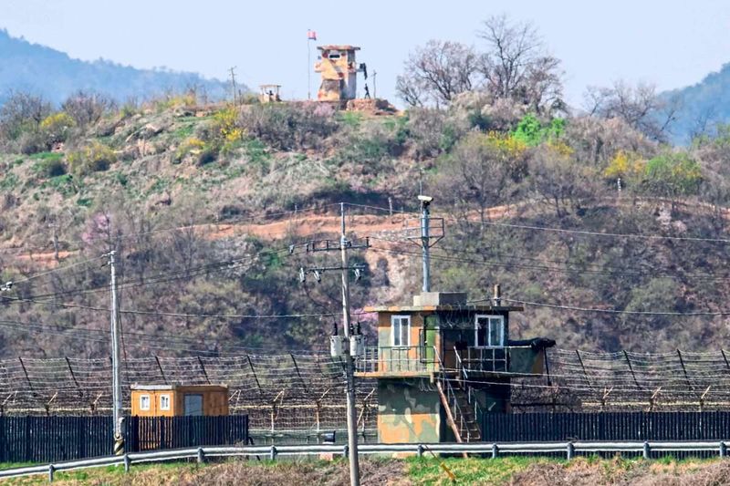 Nordkoreanischer Soldat flieht laut Bericht nach Südkorea