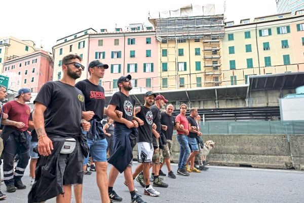 Hafenarbeiter-in-Genua-stoppten-R-stungstransport-f-r-Israel