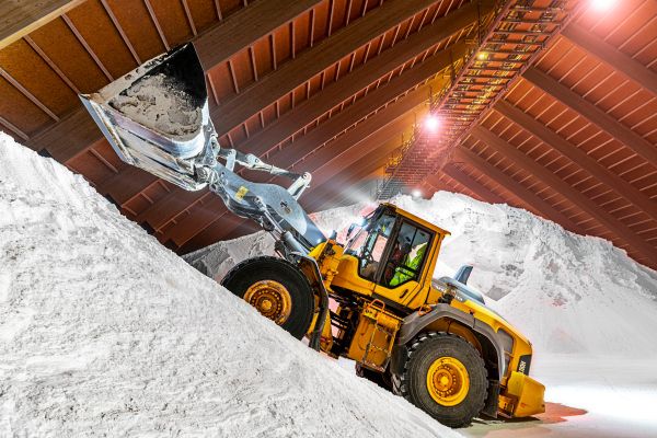 Wettlauf-um-wei-es-Gold-Alles-schreit-nach-Streusalz-