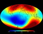 Rätselhafte Schwäche des Erdmagnetfelds dürfte regelmäßig wiederkehren