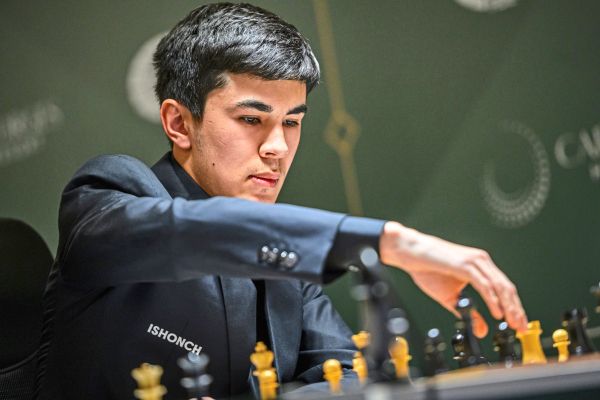 Usbeke-Sindarow-l-ste-Ticket-f-r-Duell-um-WM-Titel