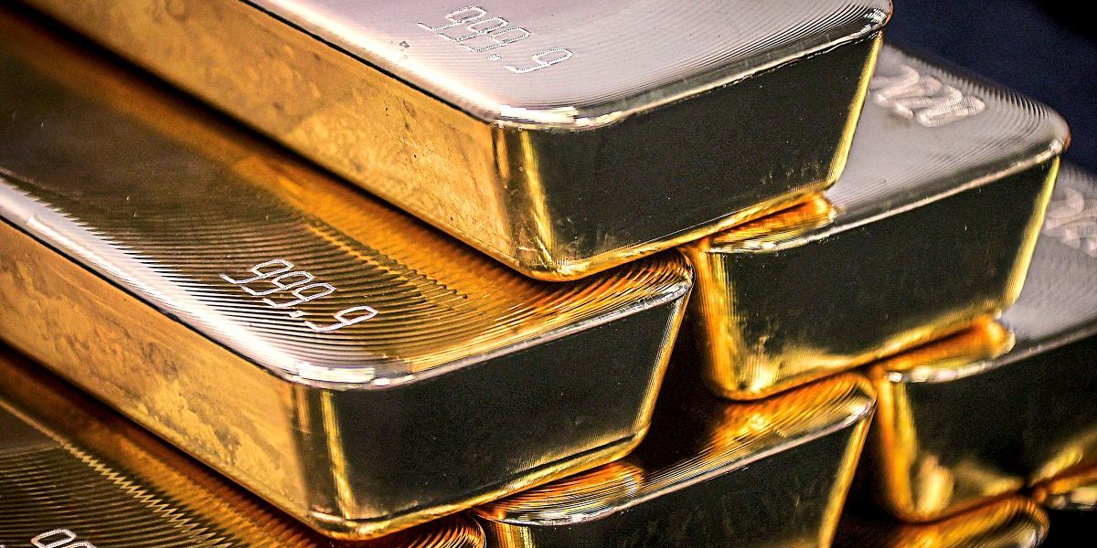 Hoffnung auf fallende Zinsen treibt Goldpreis auf Rekordhoch