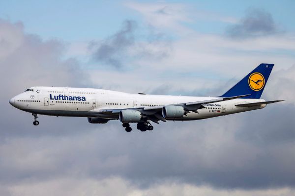 Urabstimmung-ber-Pilotenstreik-bei-Lufthansa-beschlossen