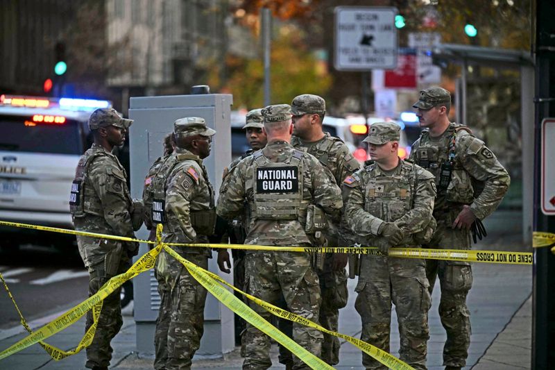 Schüsse auf zwei Nationalgardisten: Trump spricht von "Terrorakt"