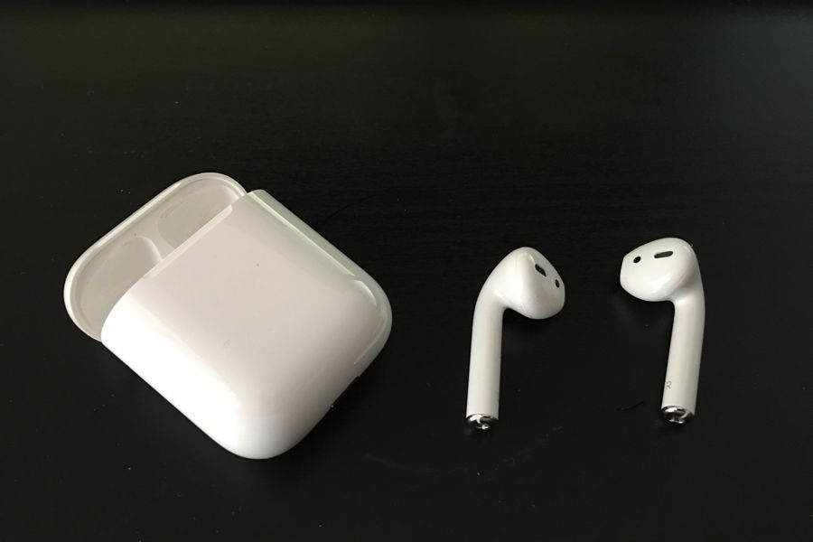 Bluetooth-Kopfhörer Airpods im Test: Apple überrascht und 
