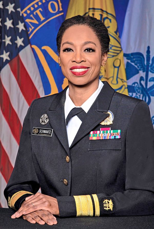 Ex-Soldatin-Erica-Schwartz-soll-wieder-Ruhe-in-die-US-Gesundheitsbeh-rde-bringen