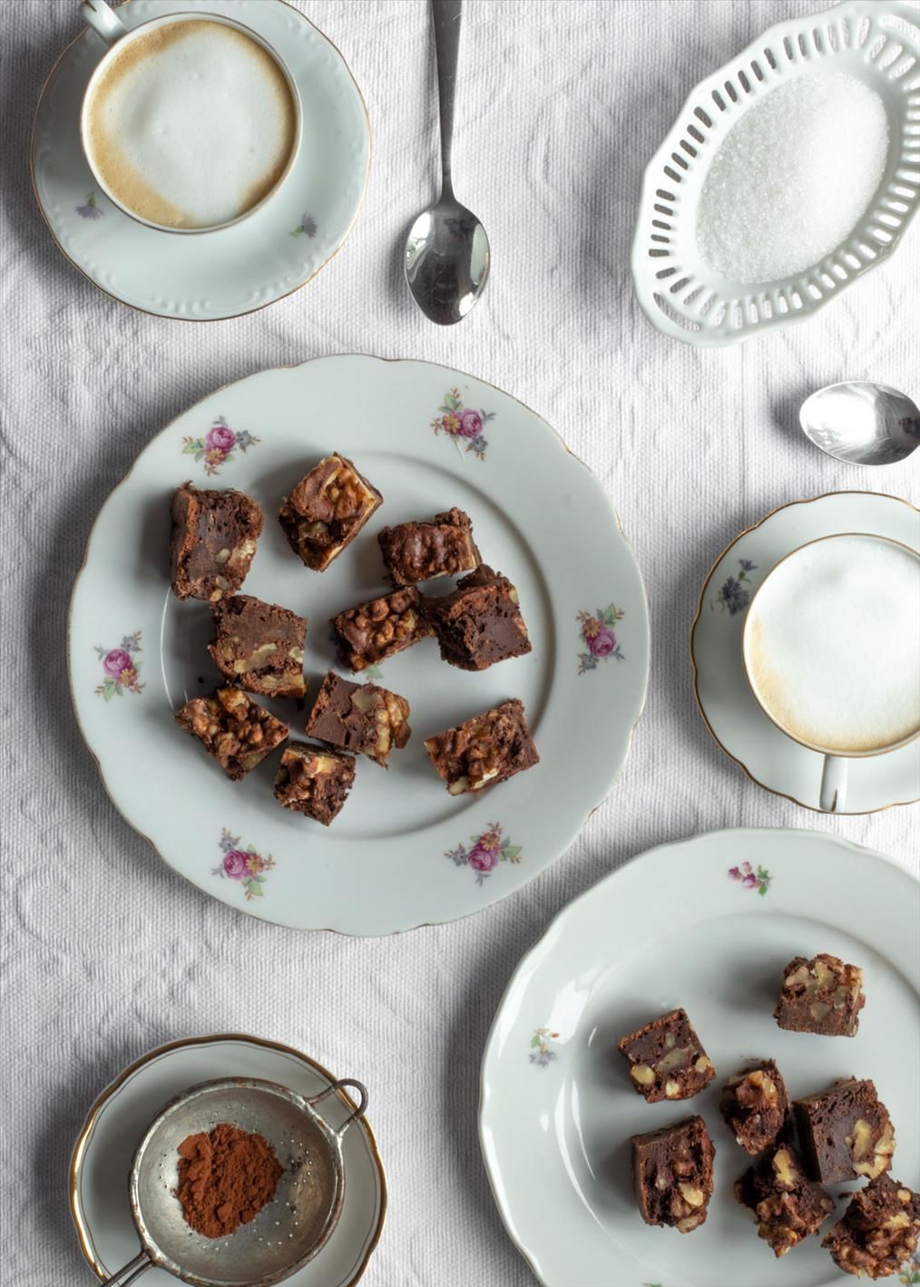 Rezept für saftigen Schokokuchen mit Walnüssen und