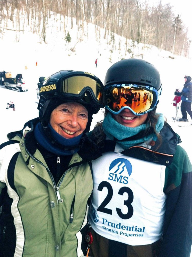 Eingebürgerte Buckelpistenhoffnung Avital Carroll 