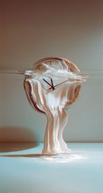 Uhren und die großen und die kleinen Bewegungen