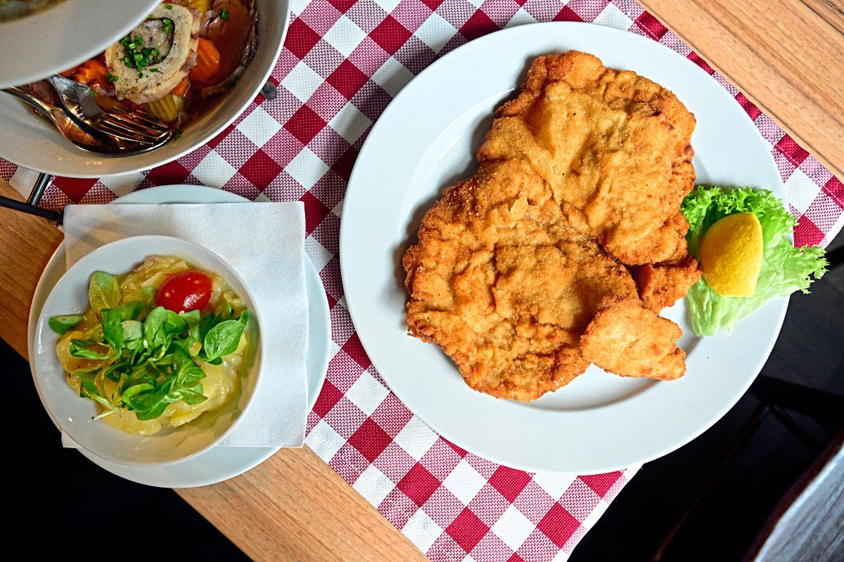Wo Kann Man Schön Essen Gehen Wo gibt es das beste Schnitzel? - Essen & Trinken - derStandard.de