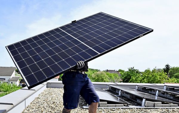 Prozess-gegen-Firmenchef-der-Jungfamilie-Solaranlage-aus-der-Ferne-abdrehte