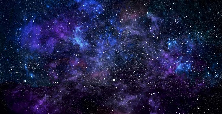 Eine hochauflösende Darstellung eines Sternenfeldes im Weltraum. Der Nachthimmel ist mit zahlreichen leuchtenden Sternen und farbigen Nebeln in Blau- und Violetttönen durchsetzt.
