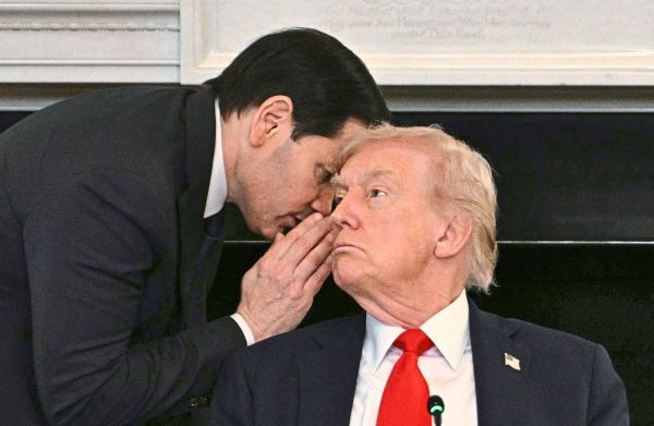 Wie-Trumps-diplomatische-Ukraine-Offensive-au-er-Kontrolle-geriet