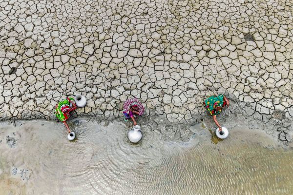 Uno-Bericht-Fehlender-Wasserzugang-trifft-Frauen-h-rter