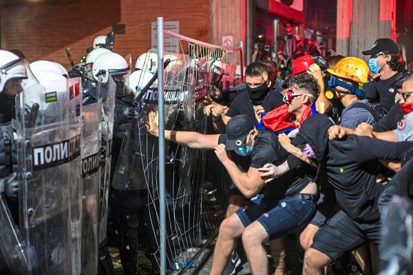 Proteste-in-Serbien-Sie-k-nnen-uns-festnehmen-aber-nicht-die-Idee-vernichten-