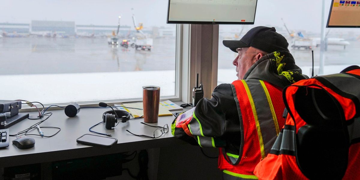 Erneut verloren Piloten beim Landen Kontakt zu US-Flughafen