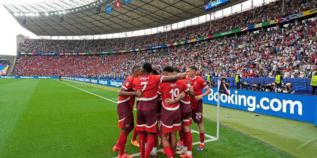 Switzerland defeated Italy 2-0 to advance to the quarterfinals