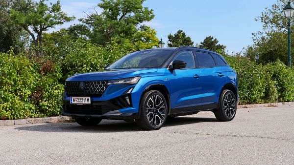 Mit-dem-Renault-Austral-Vollhybrid-einmal-Wien-IAA-und-zur-ck