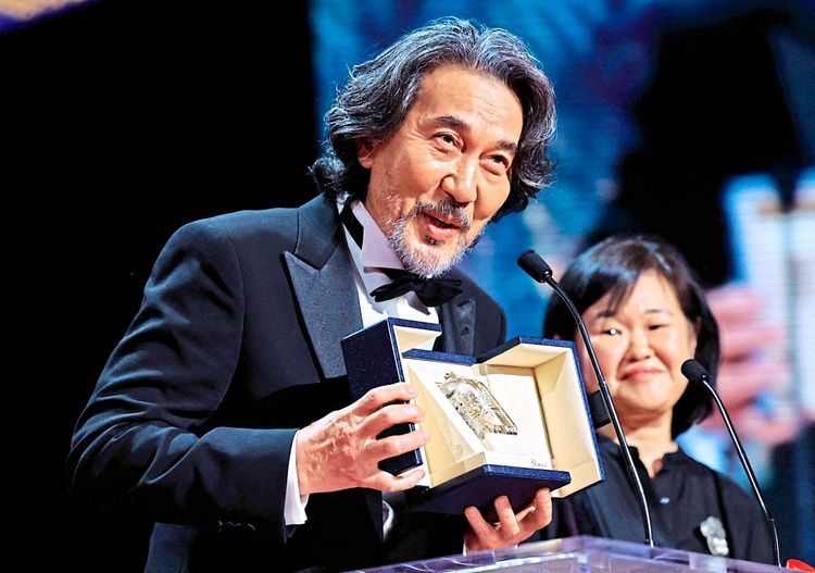Kōji Yakusho gewann den Darstellerpreis für seine Rolle in Wim Wenders 