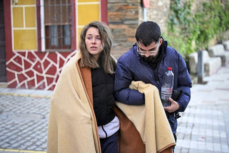 Zugunglück in Spanien laut Verkehrsminister "äußerst seltsam"