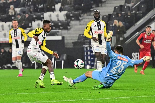 Rapid-kassiert-im-ersten-Spiel-nach-der-ra-St-ger-0-3-Niederlage-beim-LASK