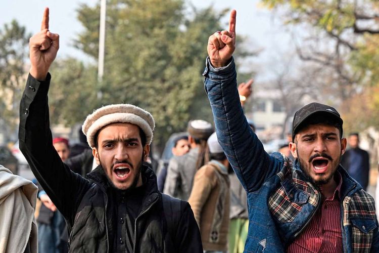 In Islamabad protestierten Islamaktivisten gegen den iranischen Angriff.