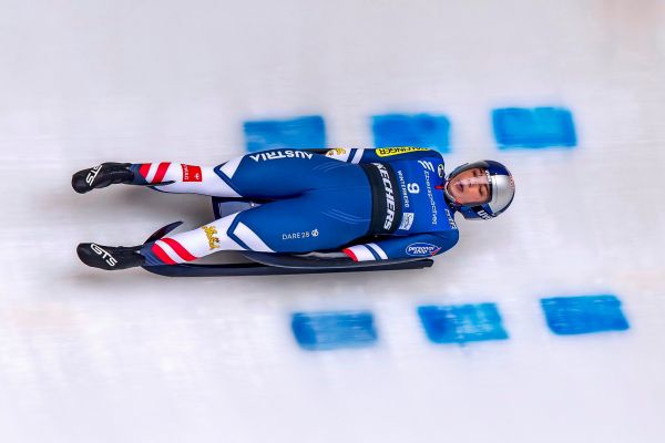 Rodlerin-Hannah-Prock-feiert-ersten-Weltcupsieg-Schwarz-Dritte