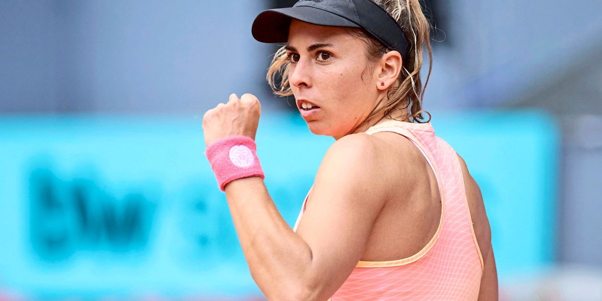 Julia Grabher Triumphs in Madrid: Defeats Badosa, Secures Strong Start at WTA Tournament