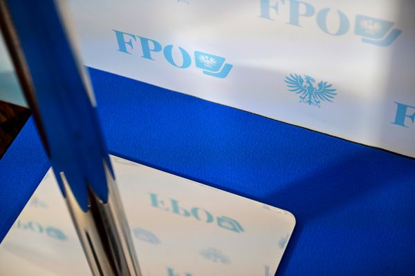 SOS-Mitmensch-sieht-H-chststand-bei-Verflechtungen-von-FP-und-Rechtsextremen